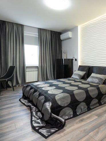 Marier le noir et le blanc pour une chambre élégante et moderne