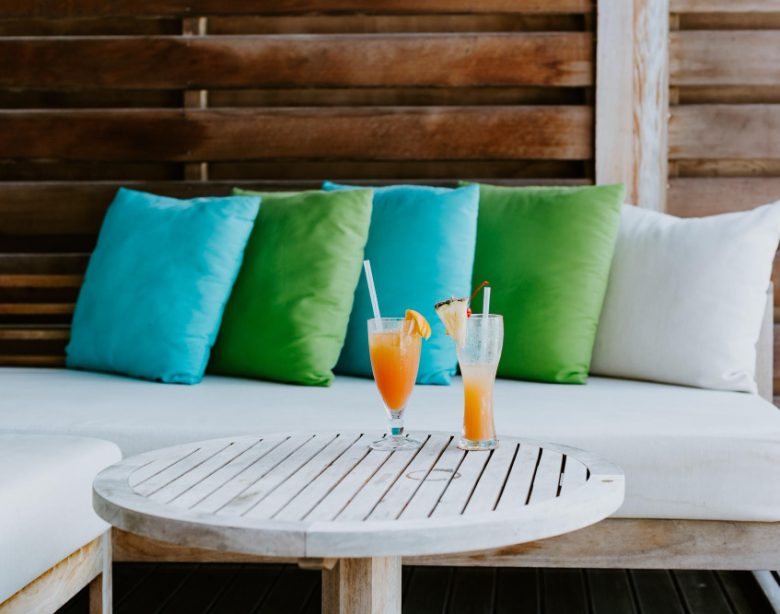 le modèle idéal de la Table basse salon de jardin pour votre extérieur